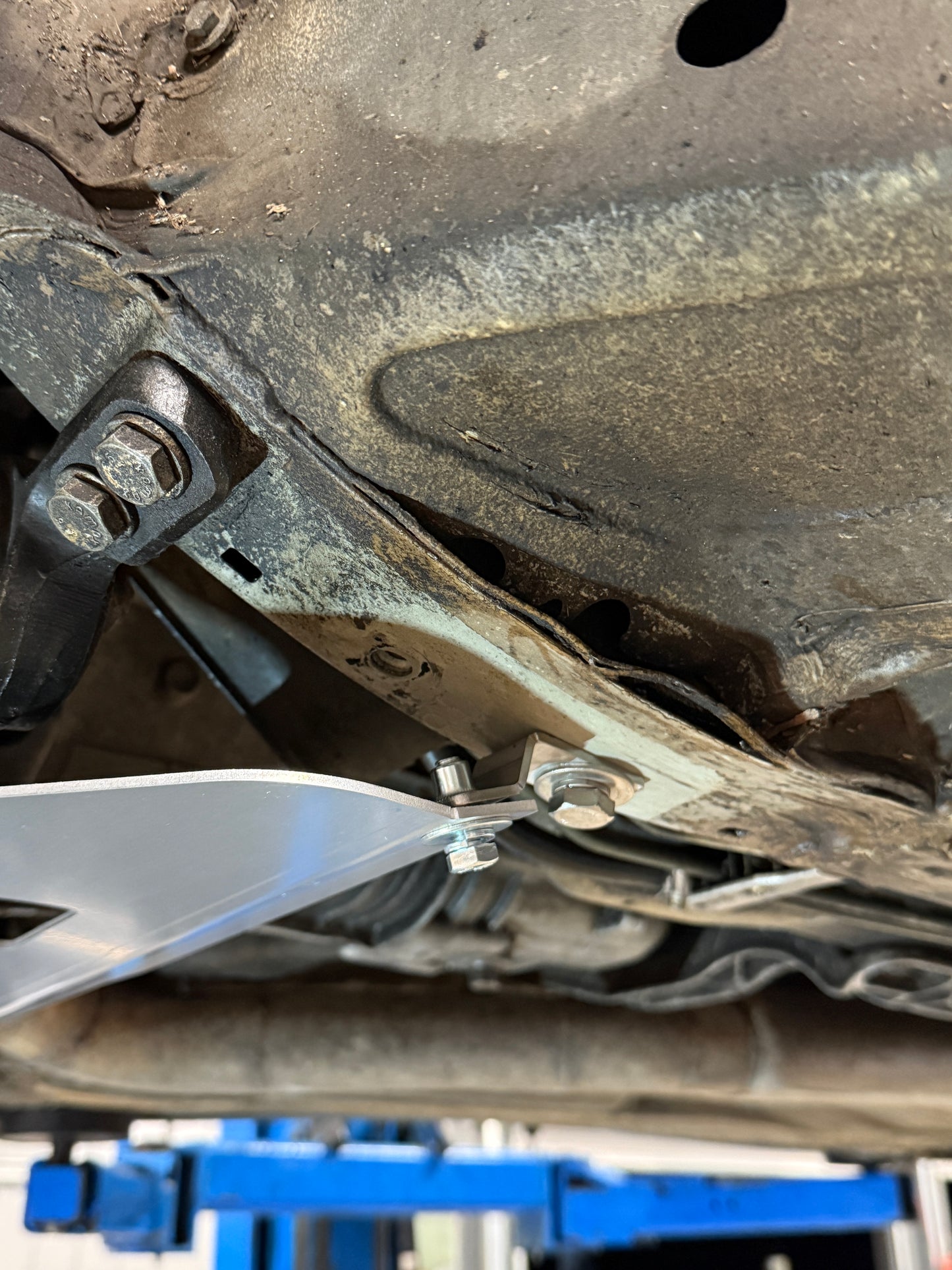 E36 bmw Engine Panel Underbody Protection Bash Skid Plate undertray replacement sump guard front tie in panel splitter aero aerocutt aerocut oil 318i 320i 323i 325i 328i 330i brackets