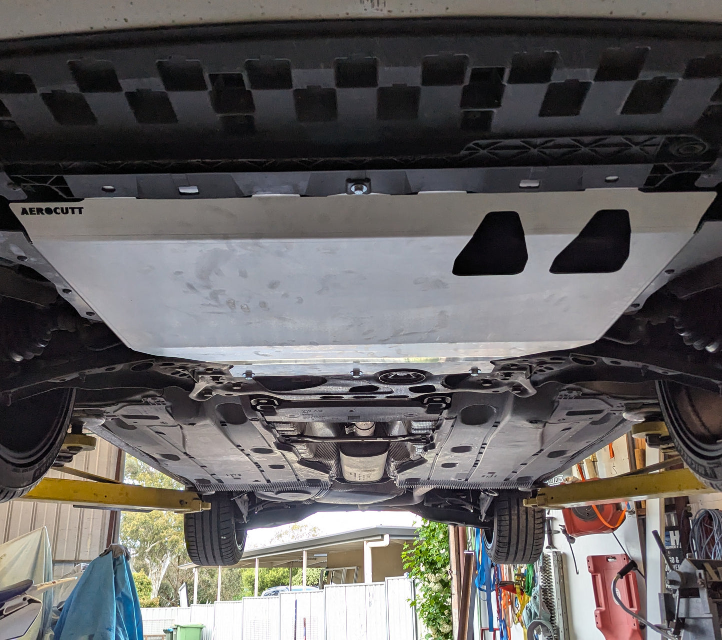 SKODA OCTAVIA UNDERTRAY REPLACEMENT PANEL ON CAR, ENGINE PROTECTION PLATE SKODA OCTAVIA MQB, SKODA OCTAVIA MQB ENGINE SERVICE PLATE 