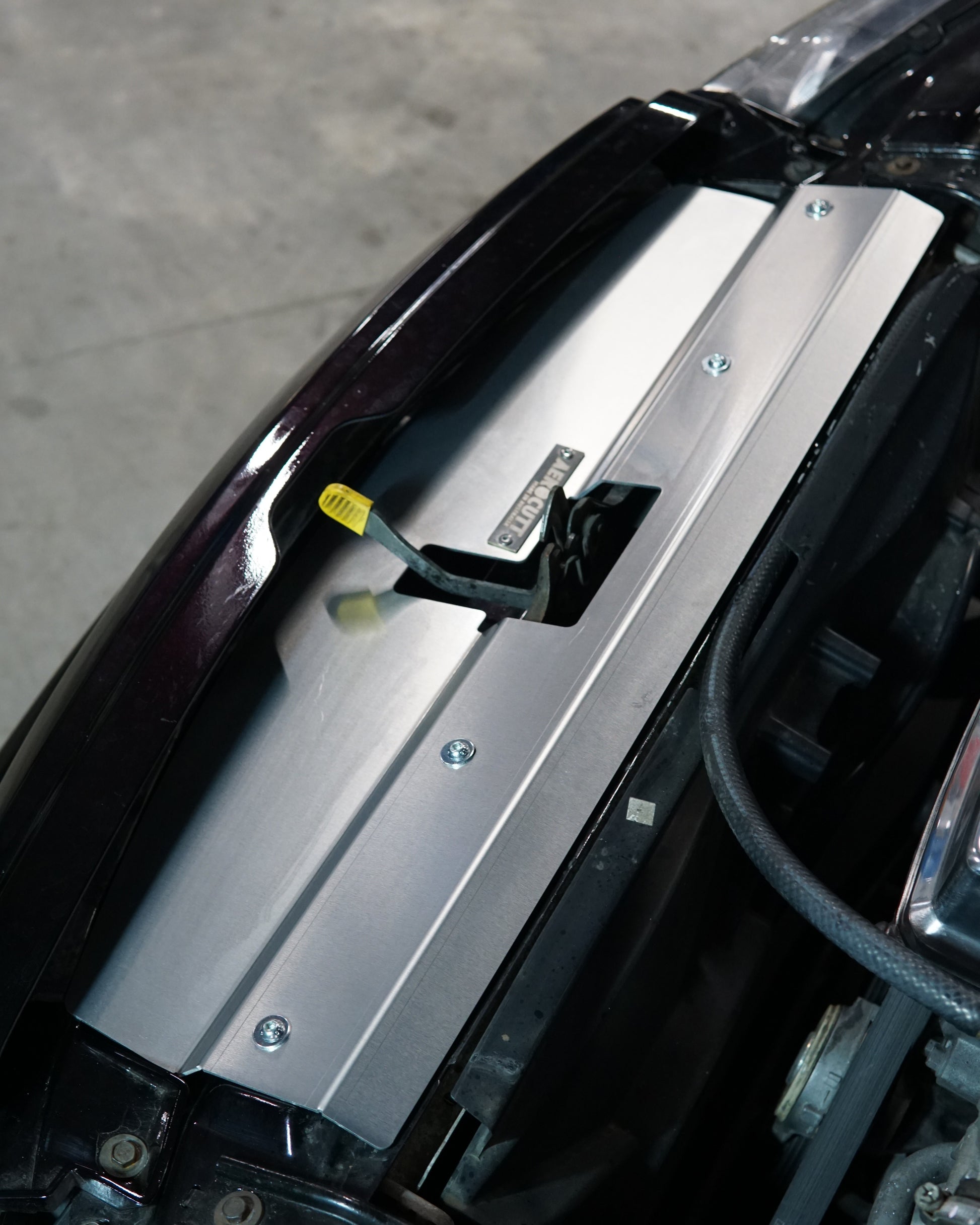 FORD FALCON BA AIR DIVERSION PLATE 
