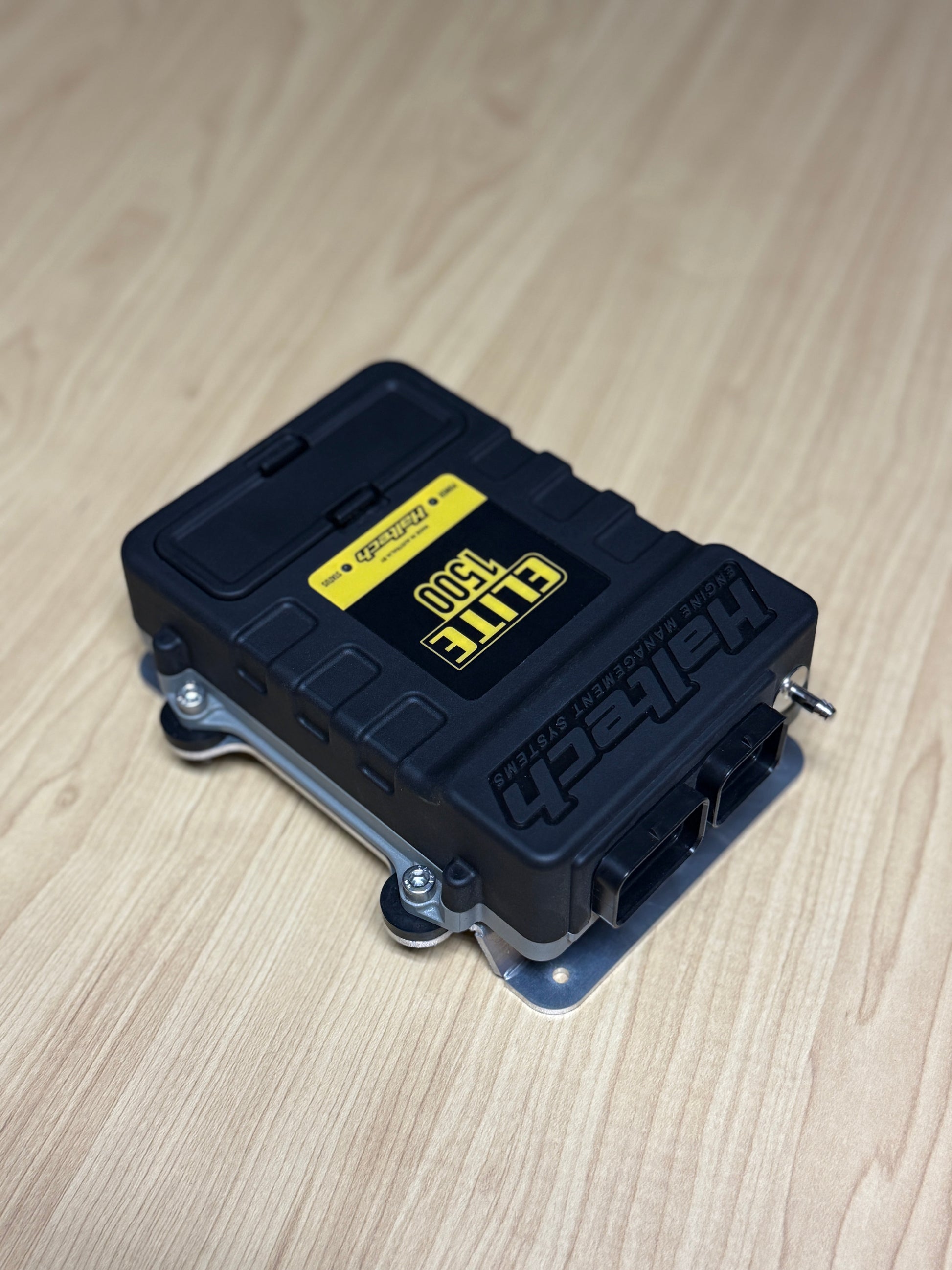 solution for mounting haltech ecu 