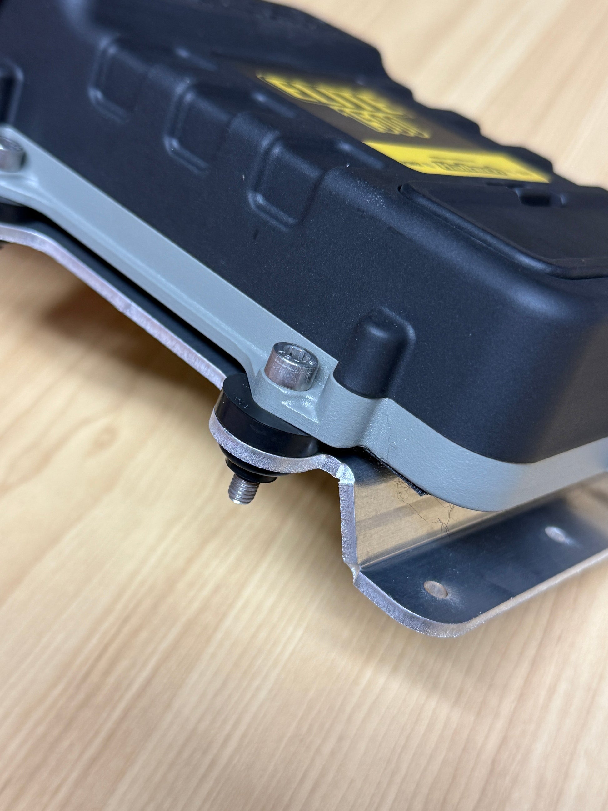 HALTCH elite mounting hardware ecumounts 