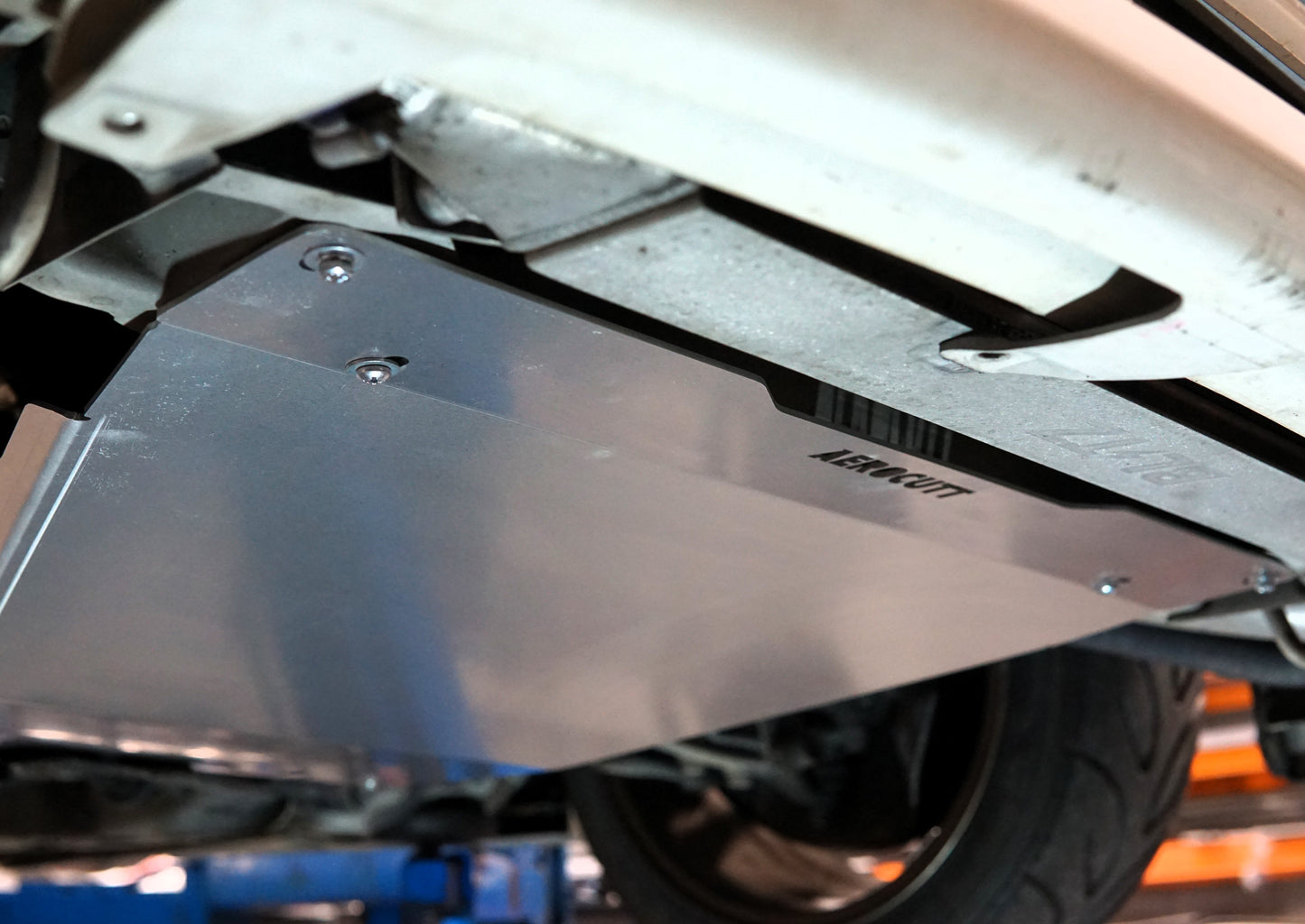 toyota jzx110 mk2 underneath with aluminium aerocutt skid plate installed