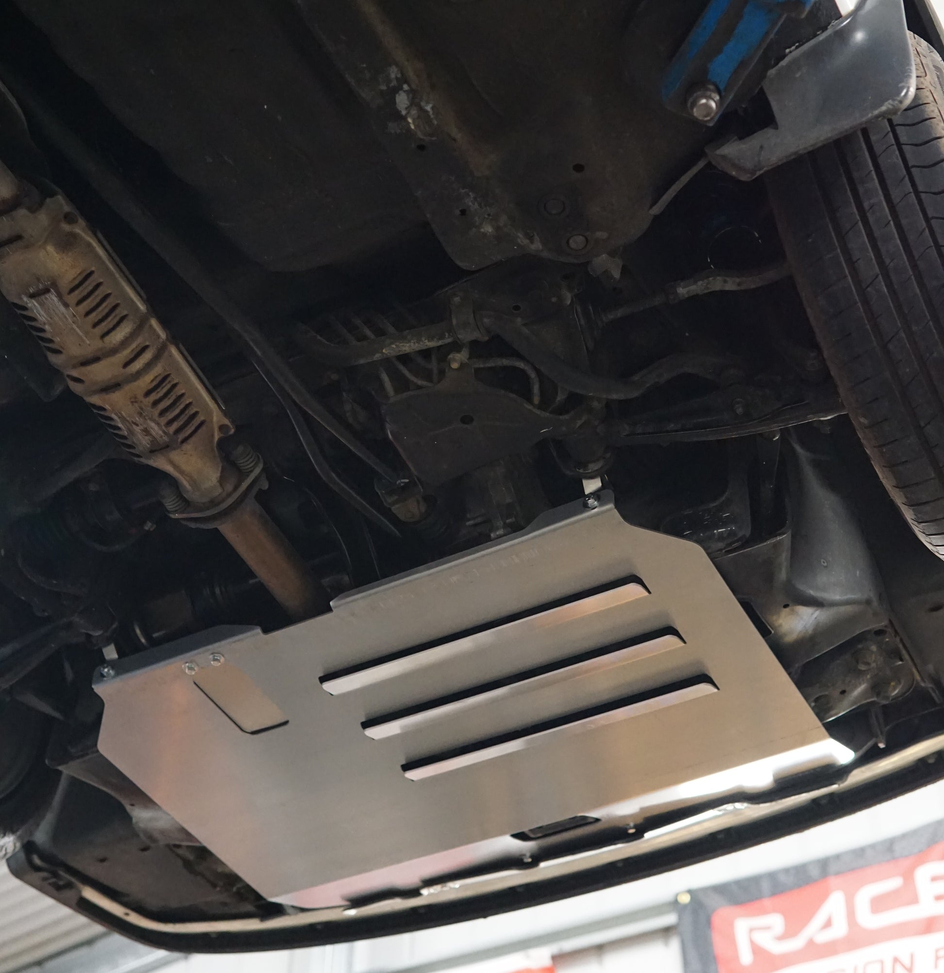 Honda Integra DA Underside with Aerocutt Aluminium Skid Plate Fitted