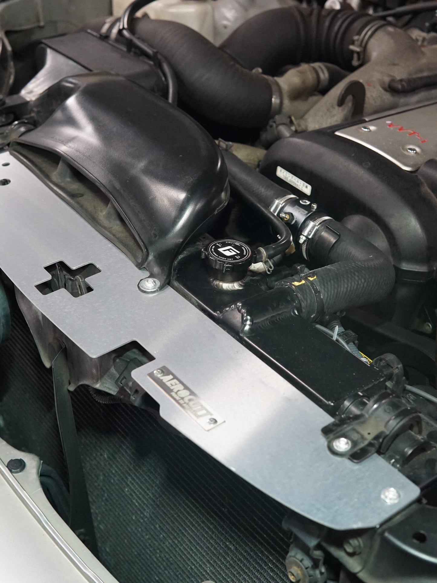 Toyota Crown JZS171 engine bay with Aerocutt Aluminium Radiator Cooling Panel installed
