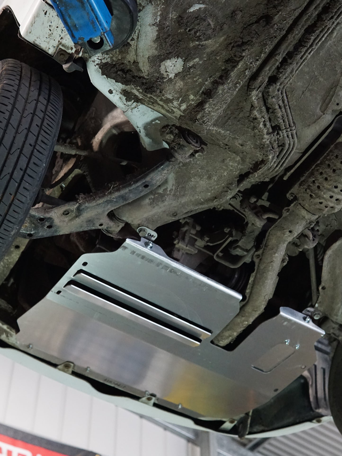 Aerocutt aluminium undertray installed on a toyota starlet ep91