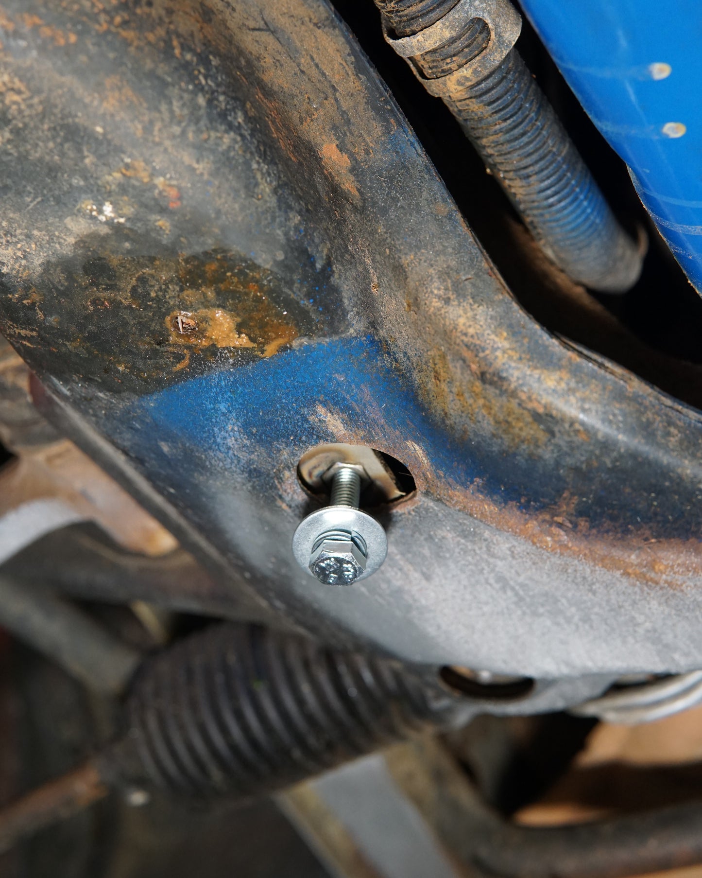 Ford Falcon EF EL Underside With A Close Up Of Aerocutt's Skid Plate Tig Welded Nut Plate