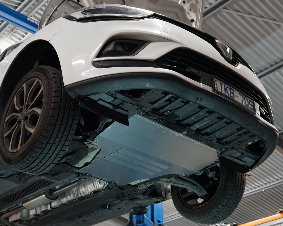 Renault Clio mk3 underside with Aerocutt aluminium undertray replacement fitted