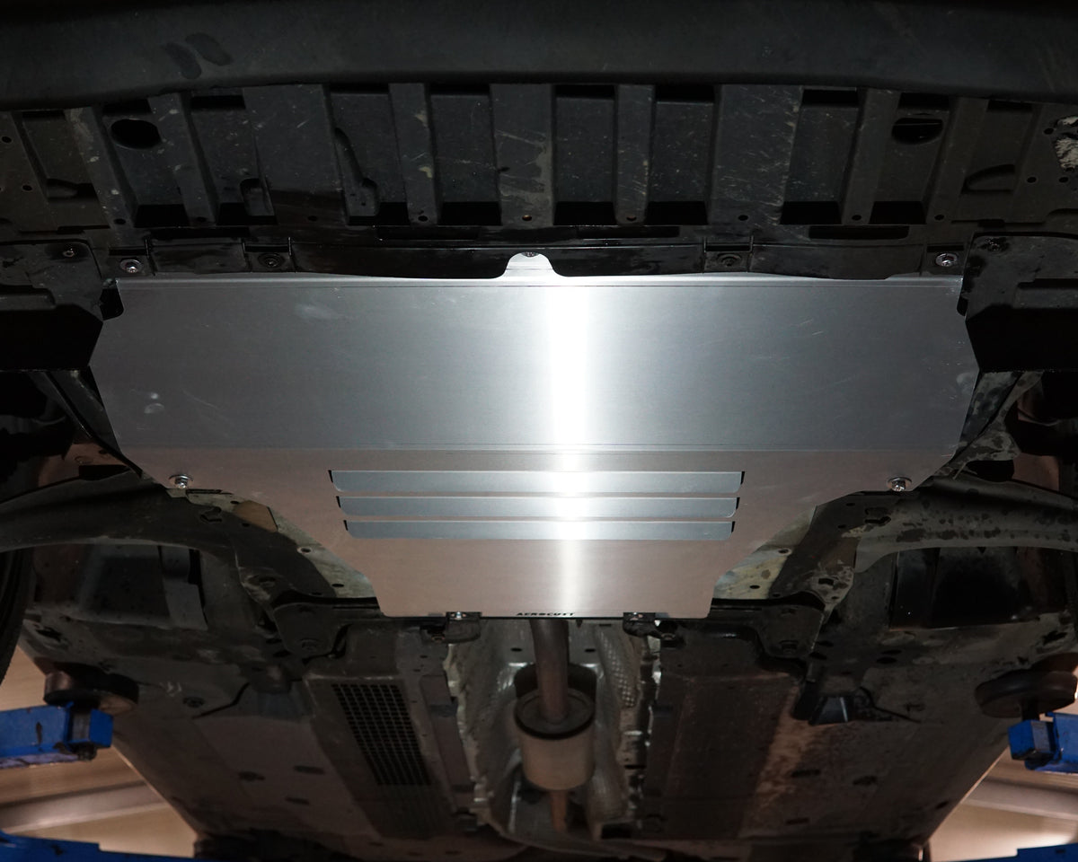 Renault Clio 3 underbody with Aerocutt aluminium engine cover skid plate fitted