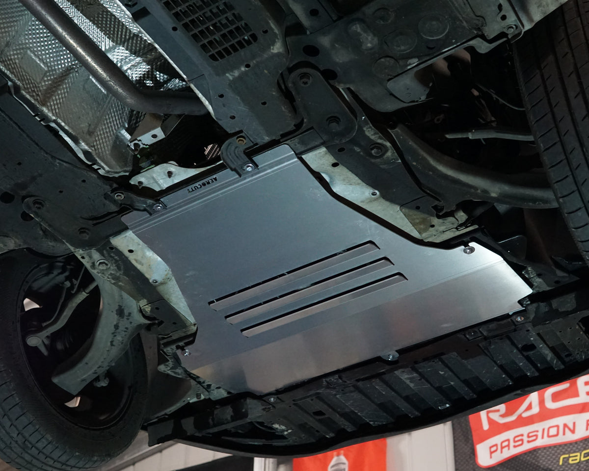 Renault Clio 3 underneath with Aerocutt aluminium undertray replacement fitted