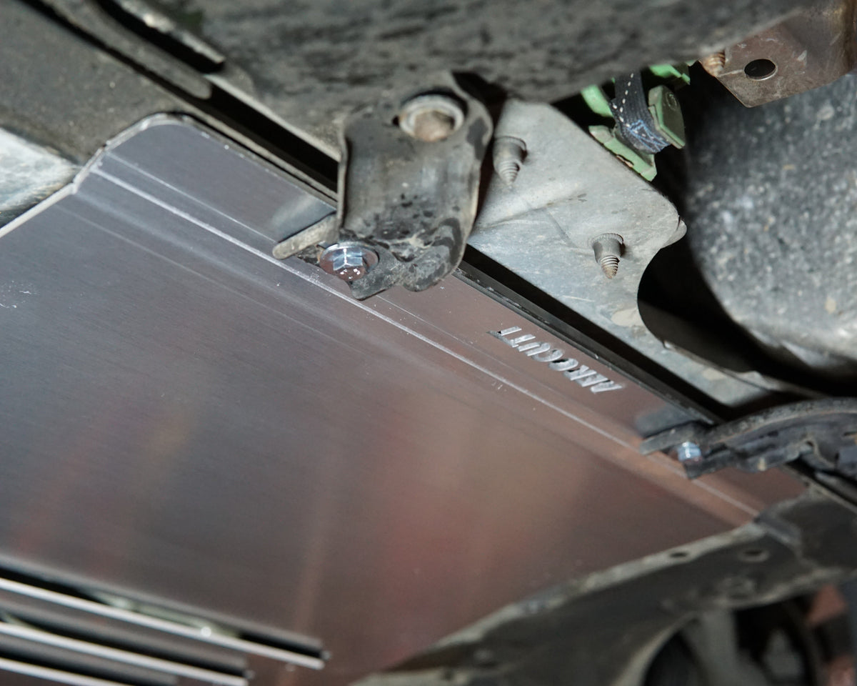 Renault Clio 3 underbody with Aerocutt aluminium bash plate fitted