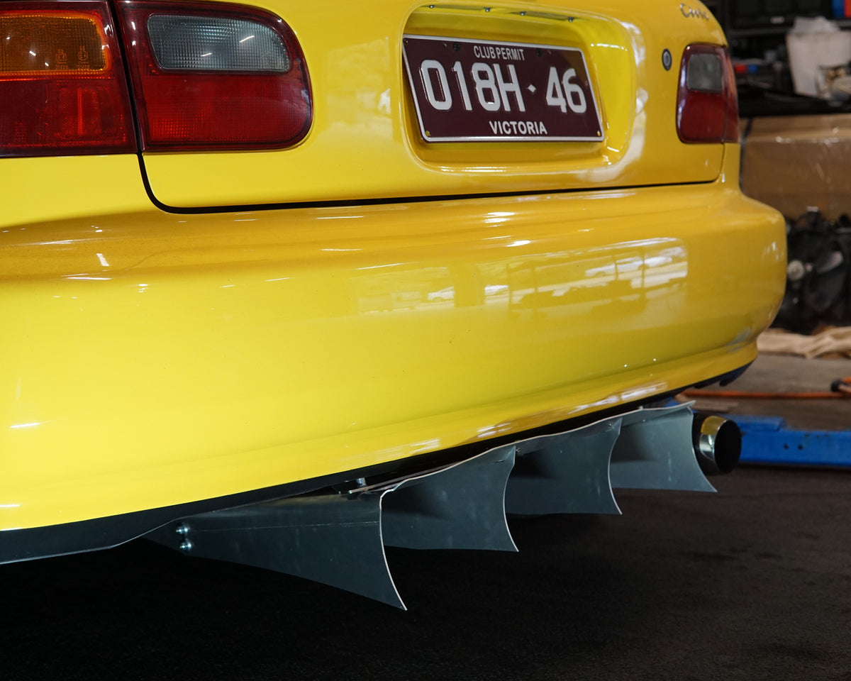 Rear of a Honda Civic 5th gen EG with an Aerocutt aluminium diffuser installed