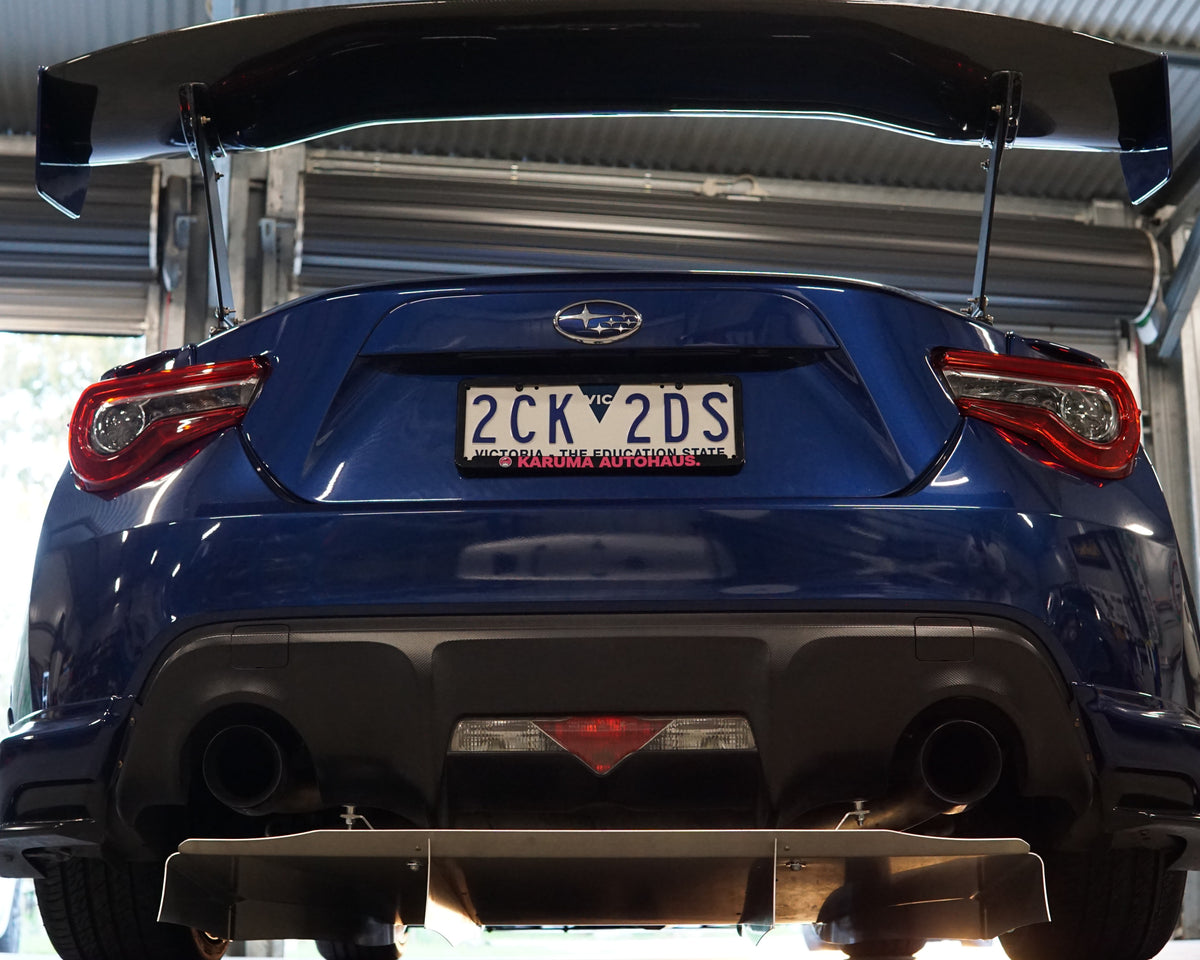 Toyota 86 rear showing an aerocutt aluminium air diffuser fitted to increase aerodynamic performance