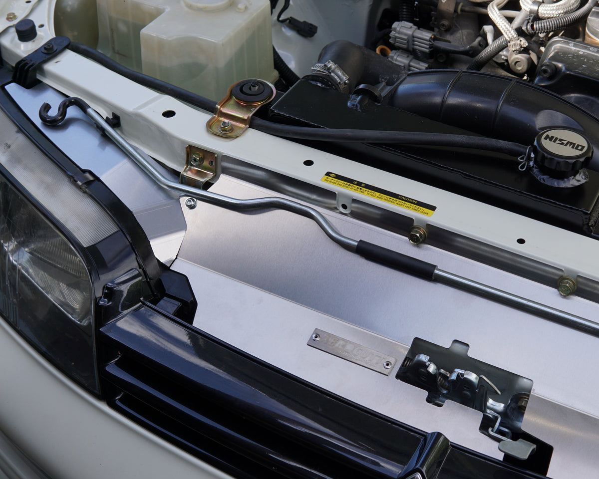 R33 Series 1 Skyline front engine bay with an Aerocutt aluminium cooling panel set installed