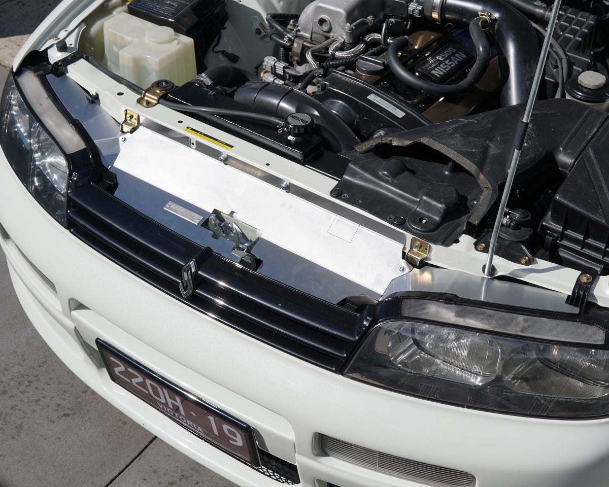 R33 Series 1 Skyline front engine bay with an Aerocutt aluminium cooling panel installed