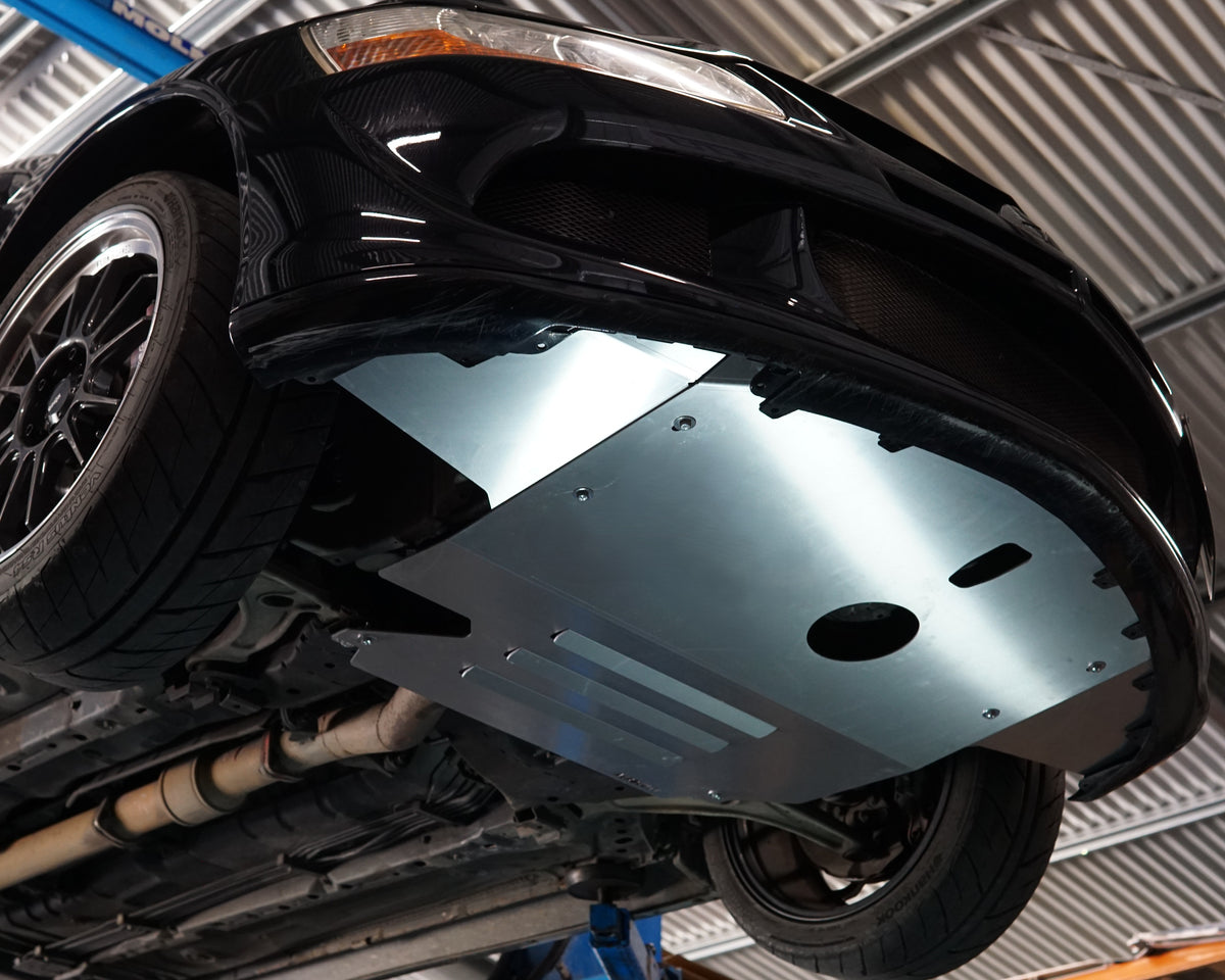 Mitsubishi Evolution 7 VII front undercarriage with Aerocutt aluminium vented skid plate installed