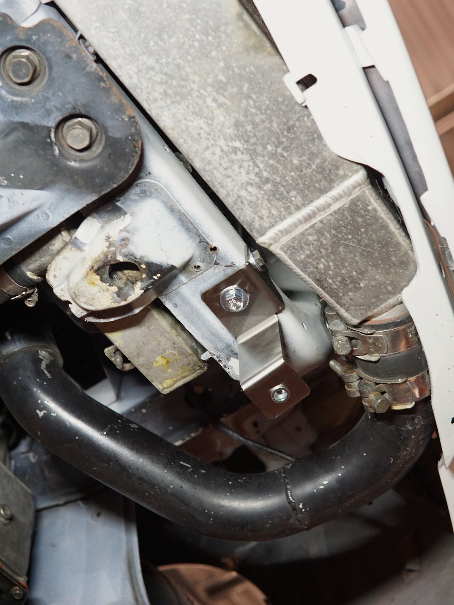 evo 6 skid plate set bracket stainless 