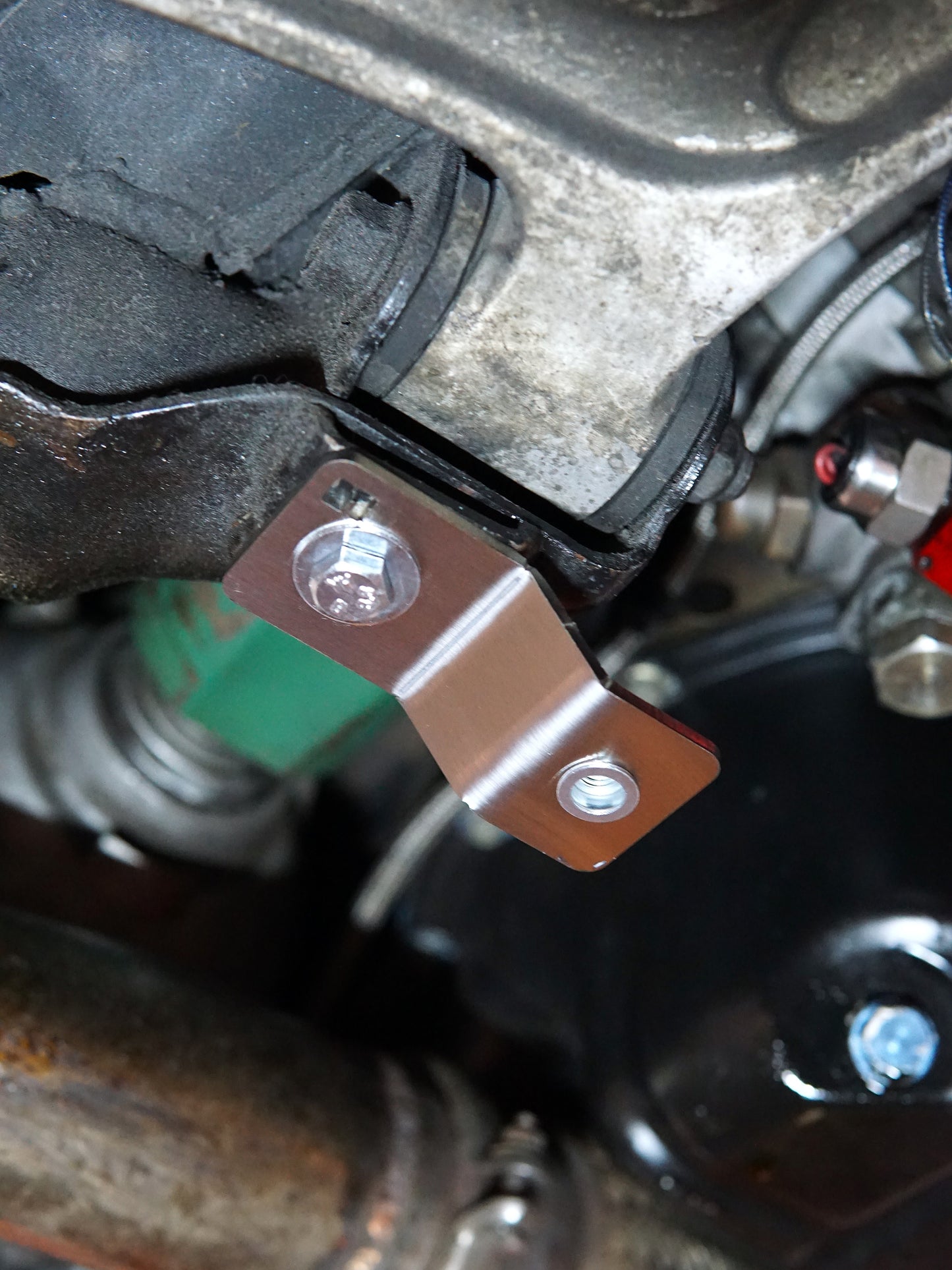 evo 6 skid plate set bracket stainless 