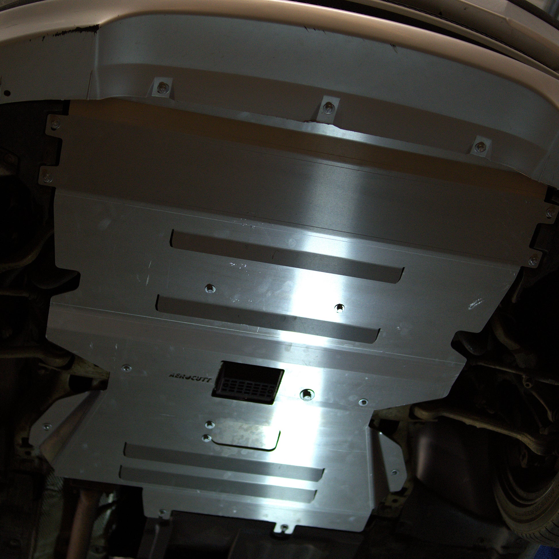 metallic undertray e87 bmw aerocutt set 