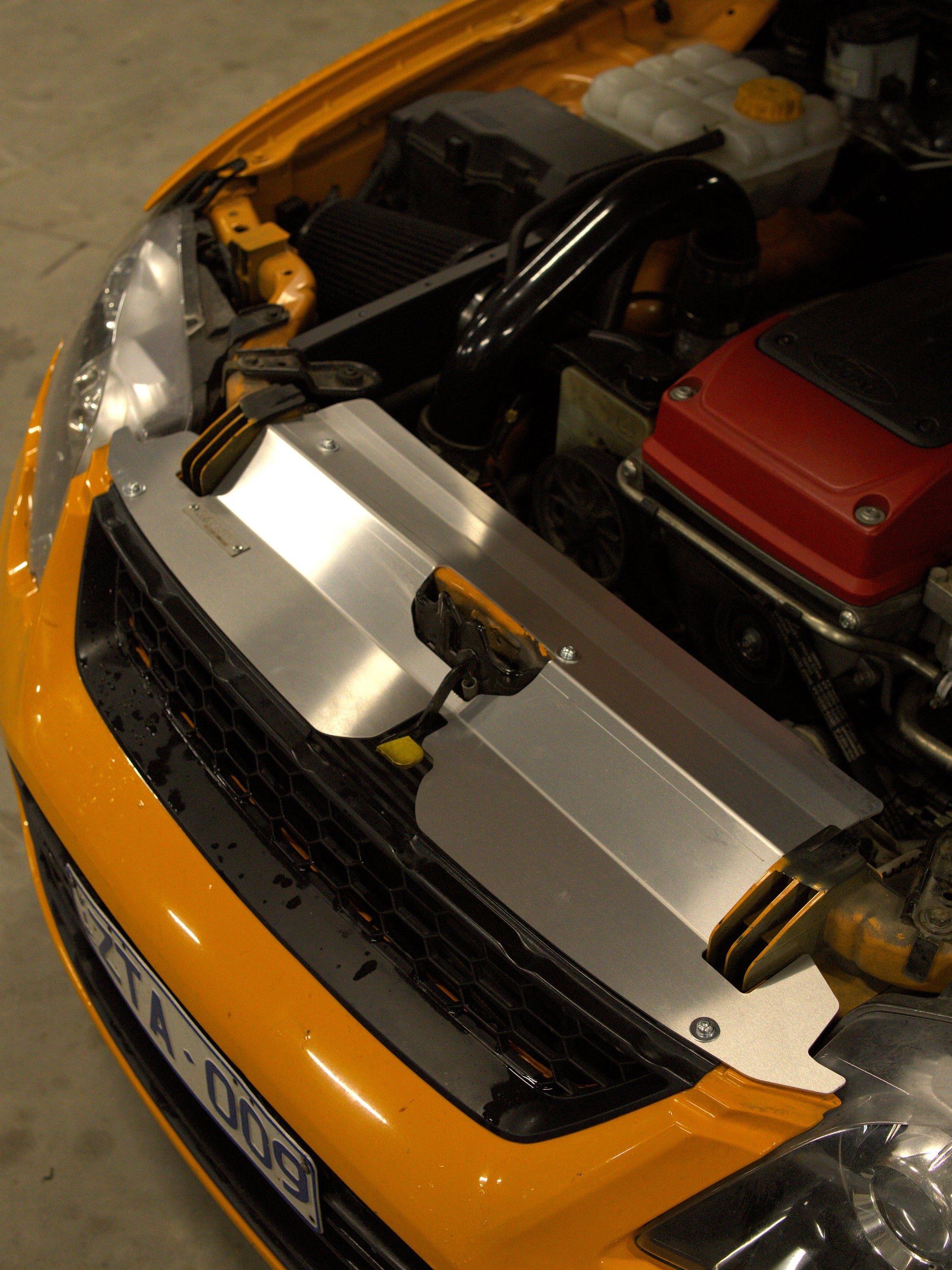 FG Ford falcon engine bay with aerocutt cooling panel 