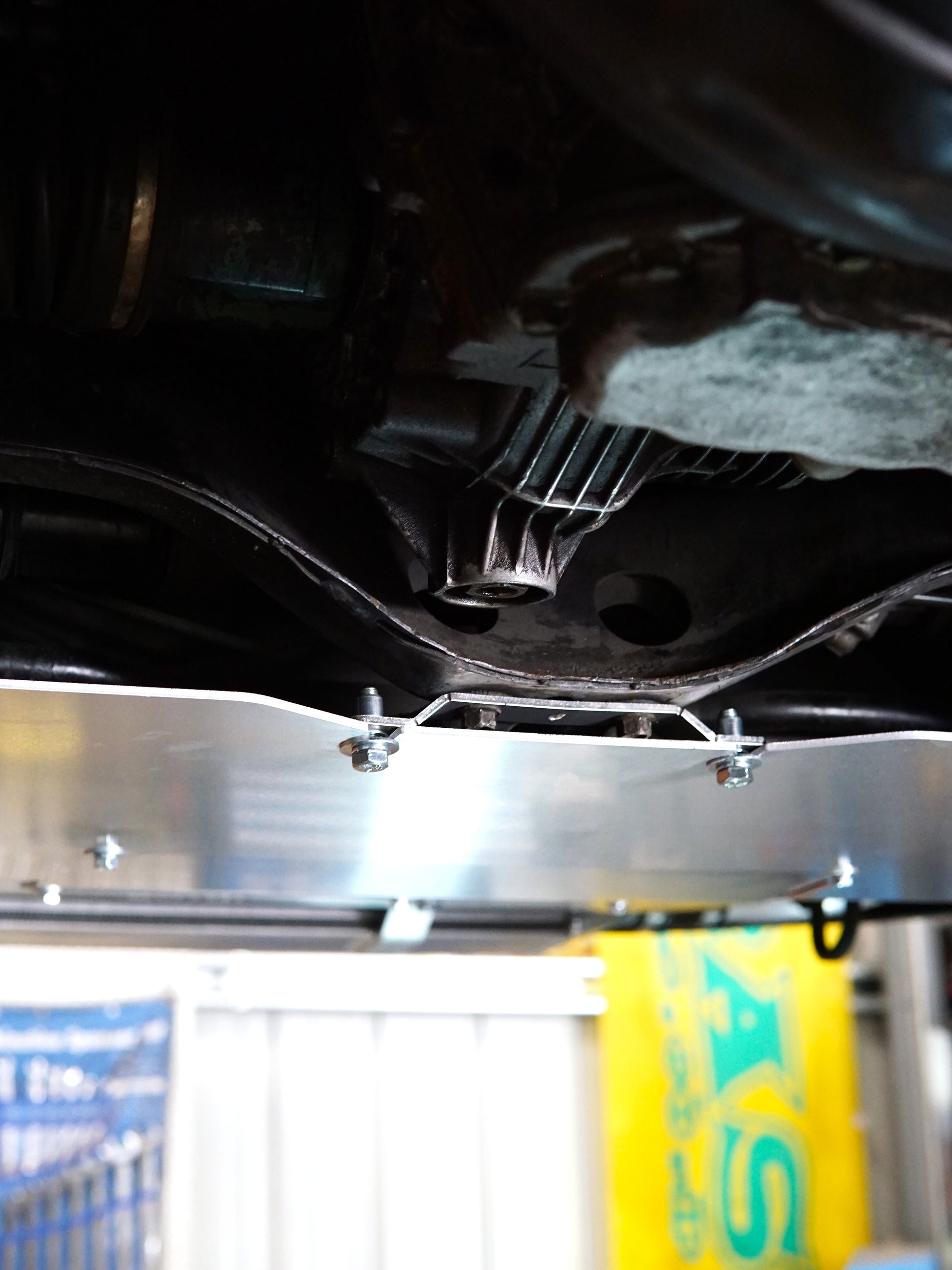 gc8 wrx underbody bracket