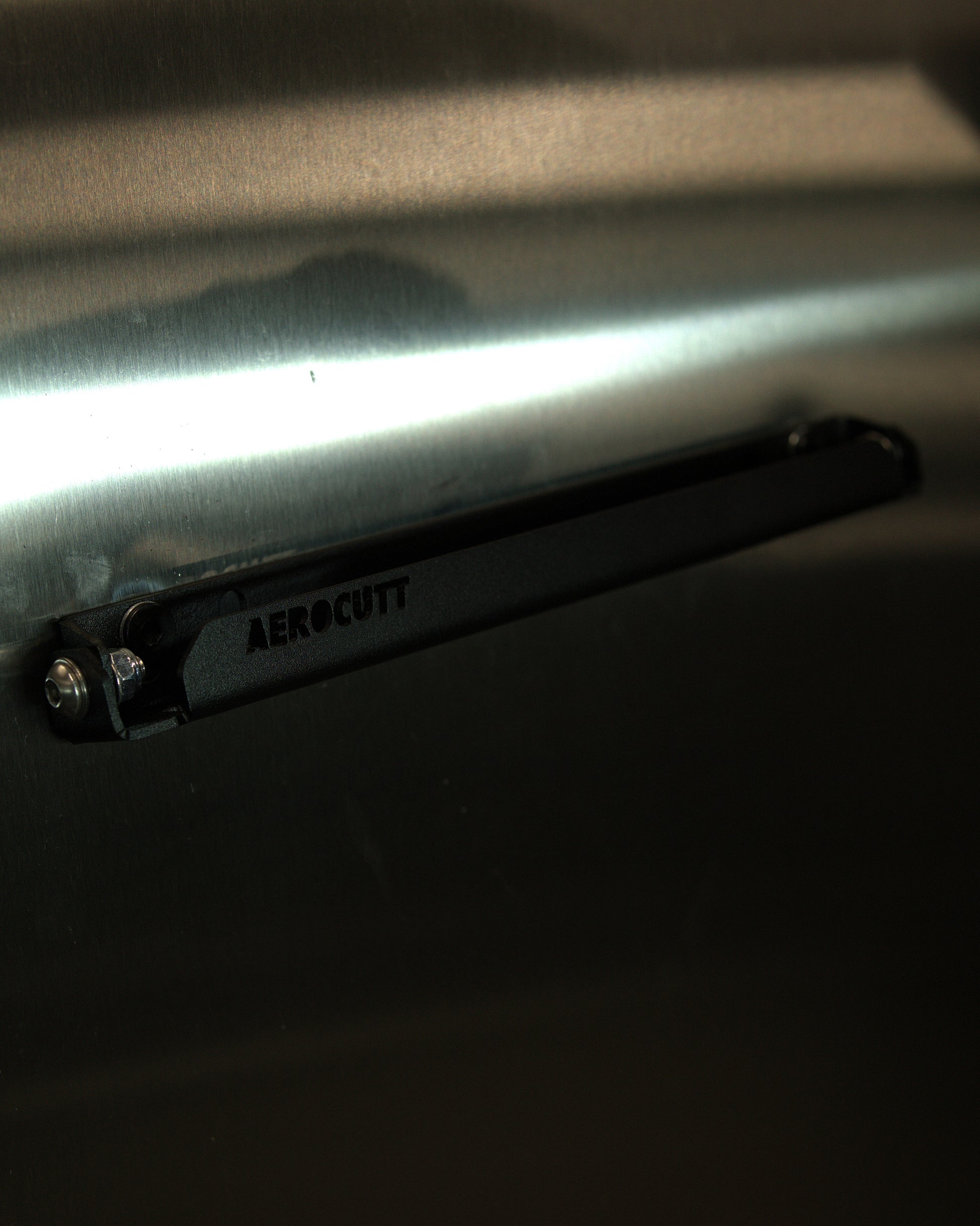 Aerocutt Low Profile Number Plate Tilt Down Bracket wangan tilt plate angled number plate hide hidden 
