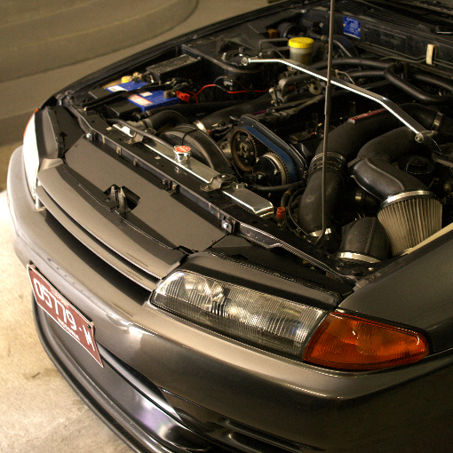 Nissan Skyline R32 GTR Engine Bay with Aerocutt black powder coated cooling panel set installed
