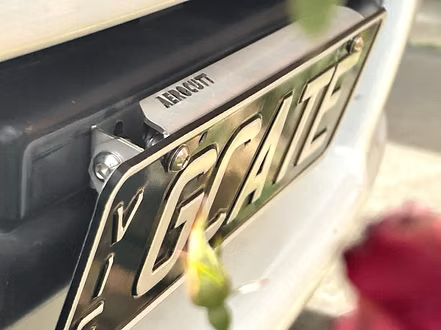 Aerocutt Low Profile Number Plate Tilt Down License Plate Bracket